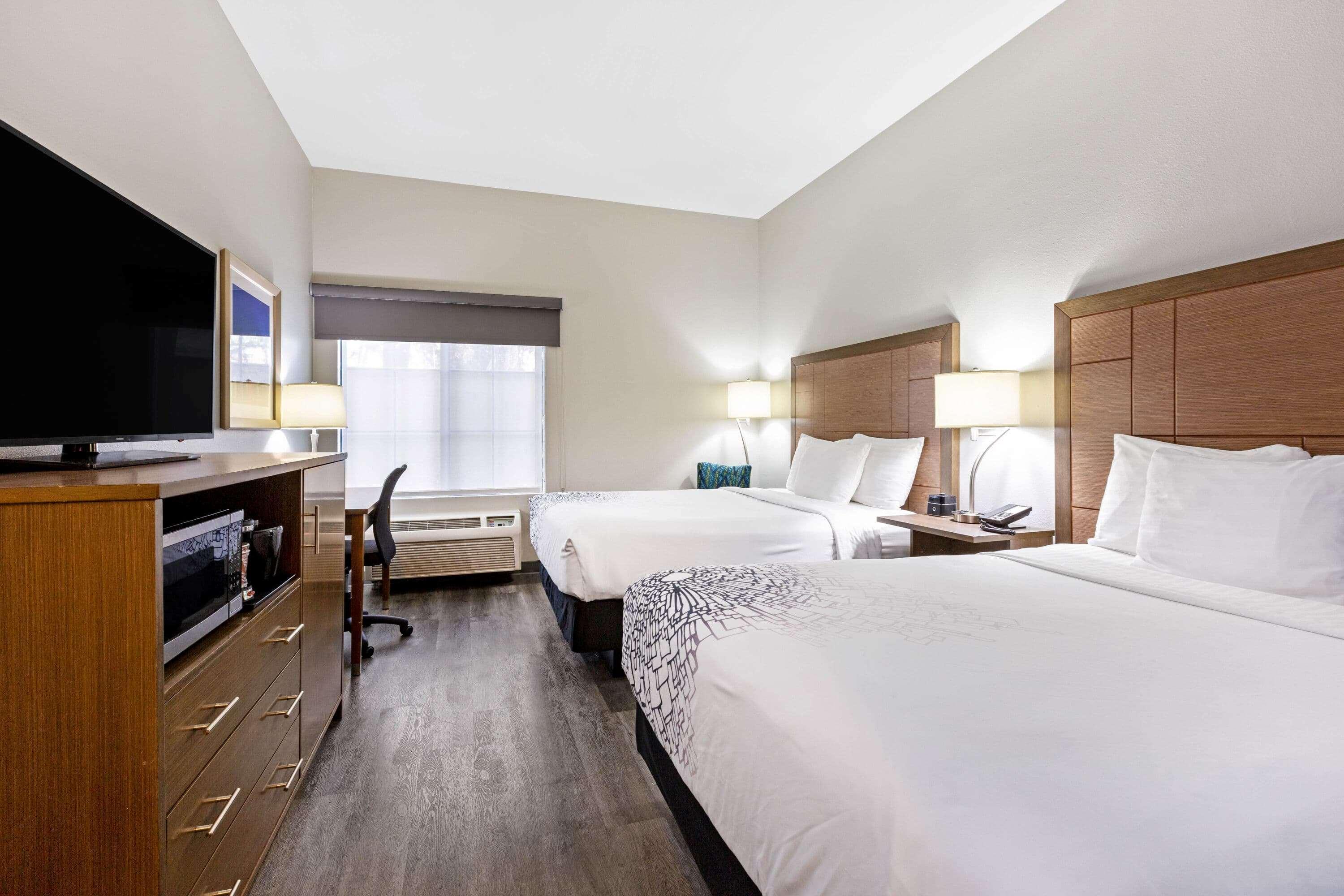 La Quinta By Wyndham Ne Long Beach/Cypress Hawaiian Gardens Exterior foto